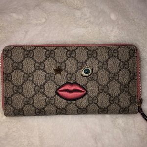 Authentic Gucci pink gg supreme face zip wallet